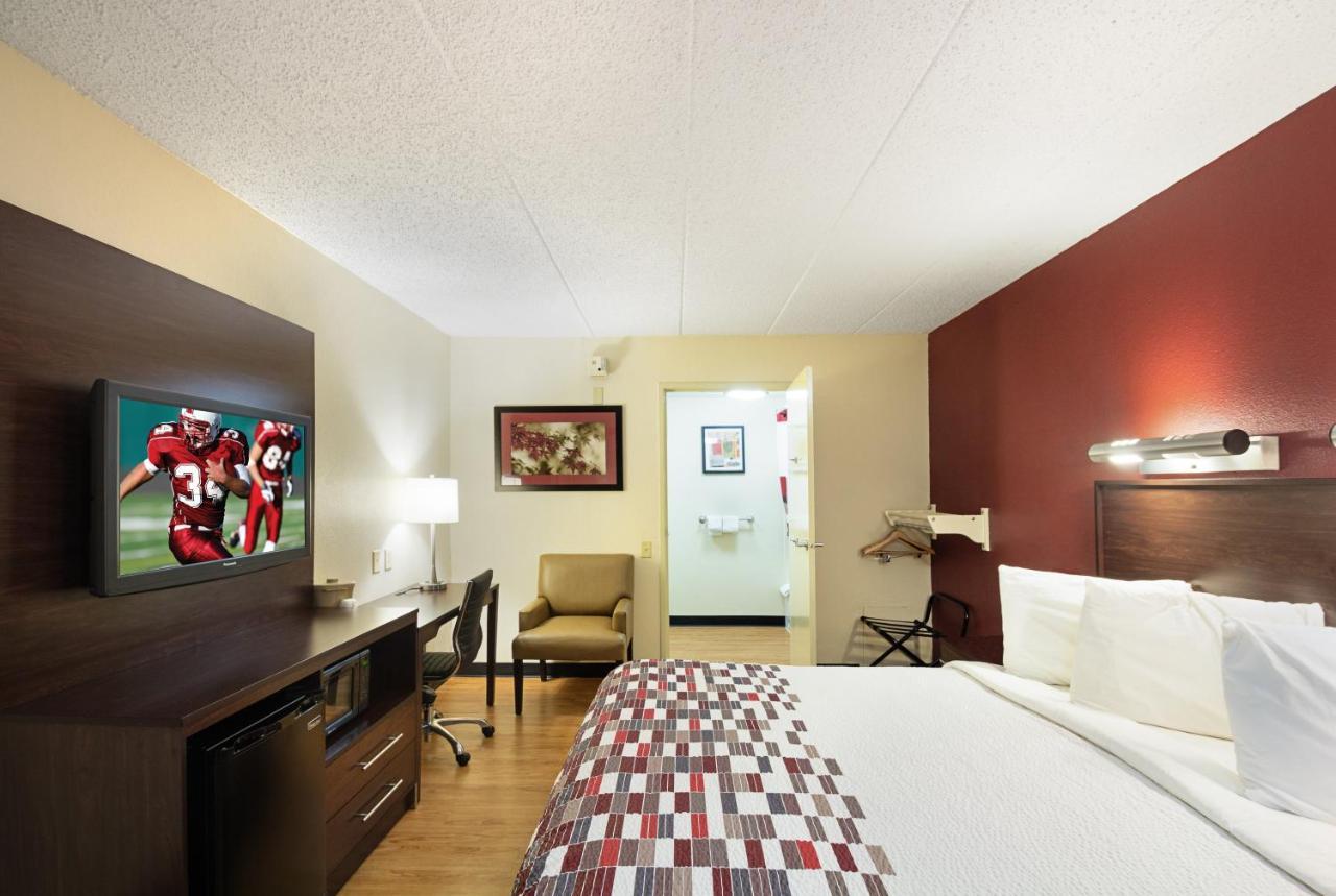 Red Roof Inn Minneapolis - Plymouth - Wayzata Exterior photo