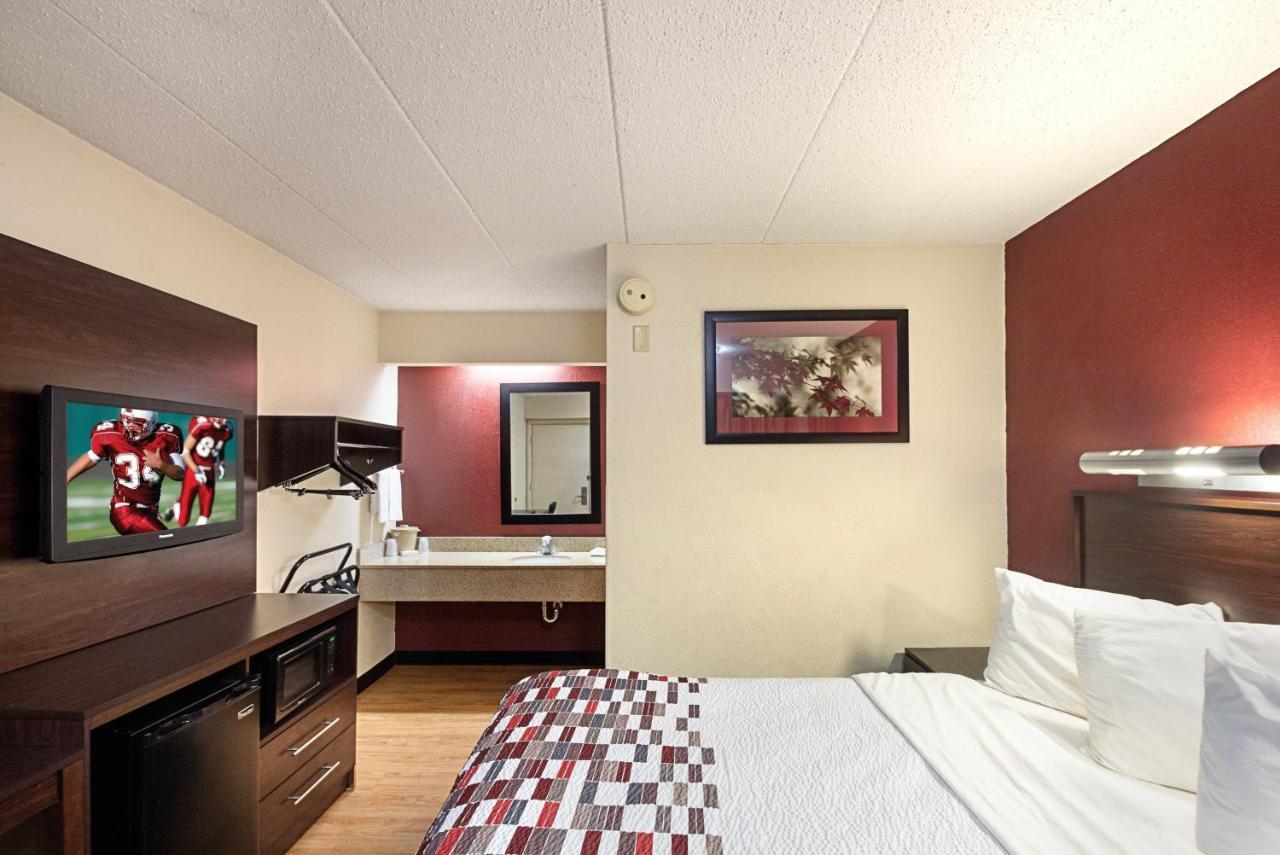 Red Roof Inn Minneapolis - Plymouth - Wayzata Exterior photo