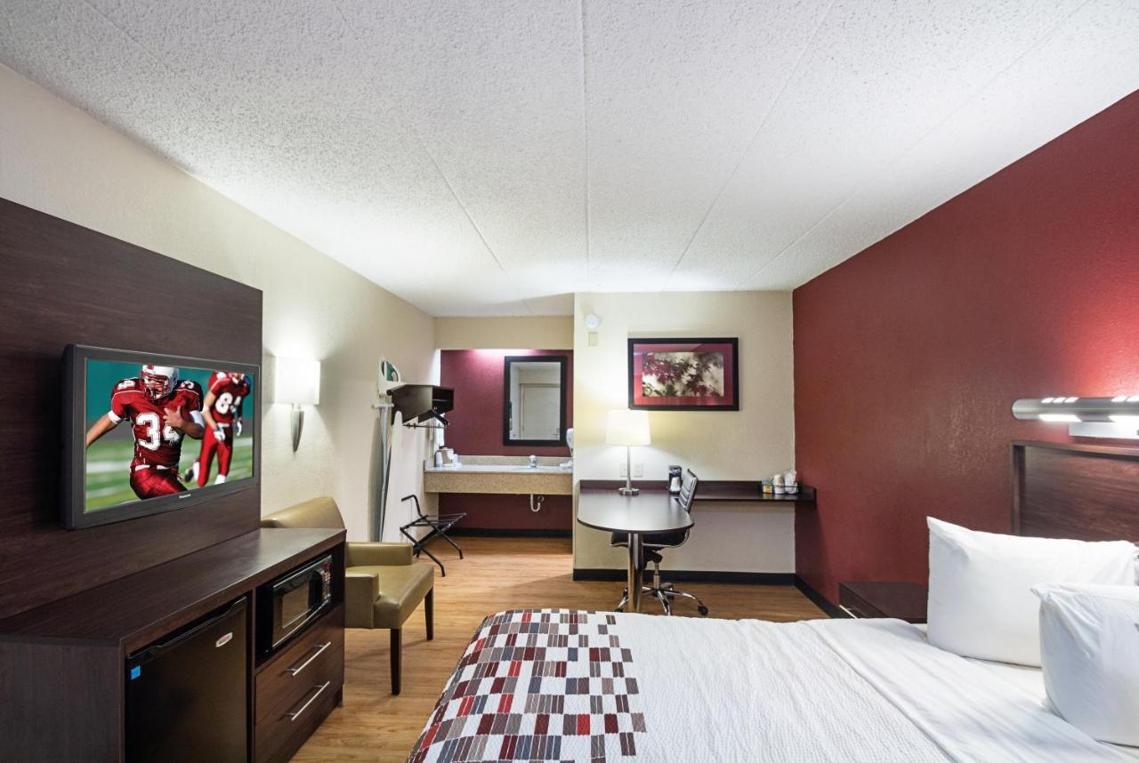 Red Roof Inn Minneapolis - Plymouth - Wayzata Exterior photo