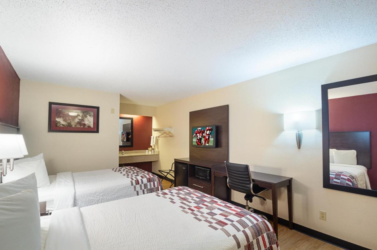 Red Roof Inn Minneapolis - Plymouth - Wayzata Exterior photo